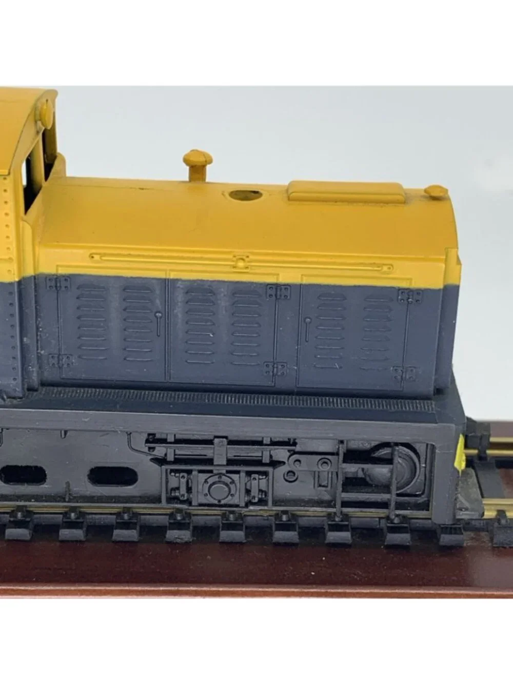 Plymouth HO Scale 0-4-0 Diesel Switcher Santa Fe ATSF 6670 Yugoslavia Vintage